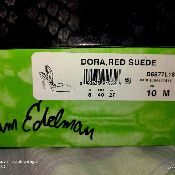 RED PUMP - Picture 1 of 4